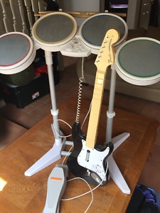 Wii Drums, Guitar and CD