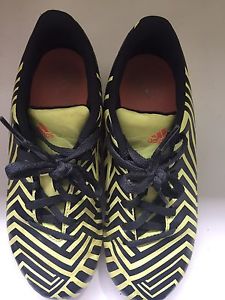 Youth Adidas soccer cleats size 4