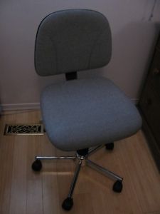 desk chair