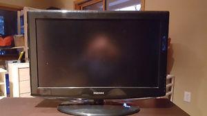 32" Samsung LCD HD TV for sale
