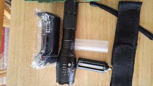 900lm Tactical flashlight