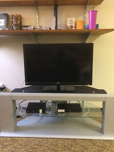 95% new 32" TV for $120