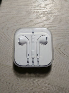 Apple Headphones NEW