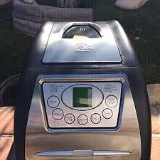 Brand New Bread maker once used
