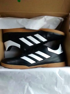 Brand new mens size 7 shoes