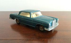 DINKY DIECAST TOY #533 MERCEDES BENZ 300SE - MECCANO FRANCE