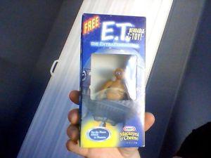 E.T EXTRA TERRESTRIAL (KRAFT DINNER)