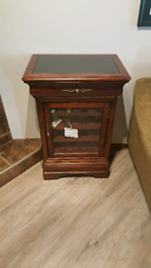 Excellent condition wine cabinet