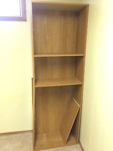 Free book shelf- need some easy fix