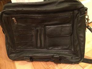 Genuine Italian Leather Messenger bag / Briefcase