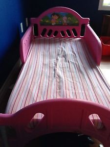 Girls toddler bed