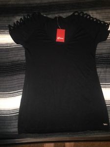 Guess T-shirt- sz M- BNWT