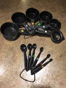 KitchenAid Measuring Cups and Spoons