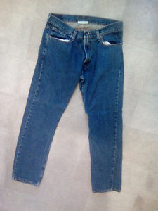 Mens Brand New Pair Levi's never worn never washed size