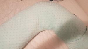 NURSING PILLOW