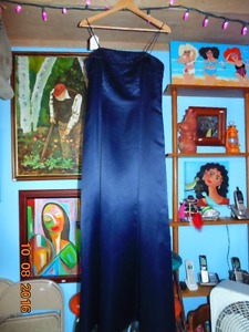 Prom Dress Beautiful Satin Blue (TRAIL)