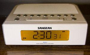 Sangean RCR-5 AM/FM clock radio