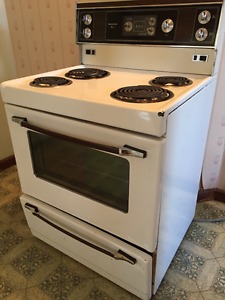 Value-Priced Stove (and Fridge)