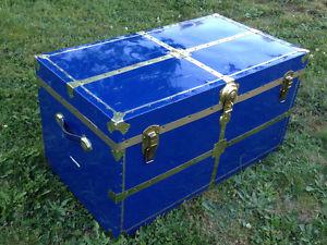 Vintage Trunk (Chest) in perfect condition!!