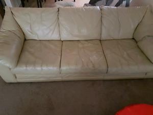 Beige bauhaus leather couch