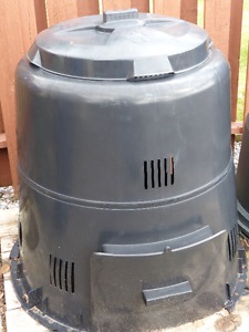 COMPOST BIN - NEVER USED