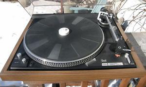 DUAL 621 DIRECT DRIVE TURNTABLE VGC