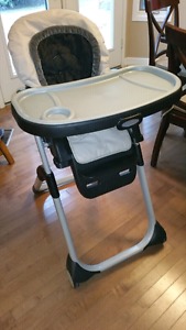 Graco 4-in-1 Convertible Highchair Seating System