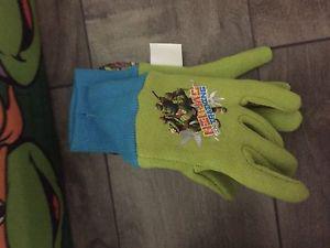 Ninja turtles slippers and gloves