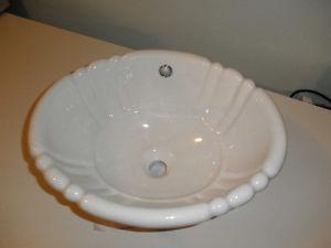 Plumbco Ceramic Wash Basin
