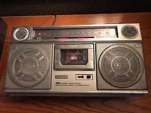  SONY CFS-67 Boombox Guettoblaster including auxiliary
