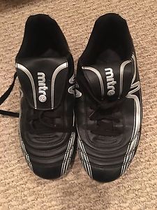 Soccer cleats size 8