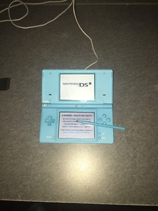 Teal Nintendo DSi with stylist, case and 6 games 90 OBO