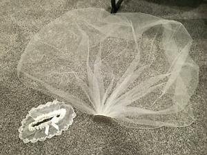 Wedding veil and garter