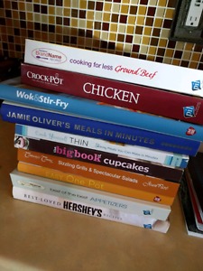 10 Cook books - Cupcakes / Jamie Oliver / Crockpot / etc