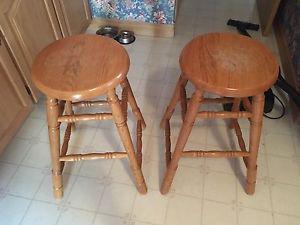 2 Bar Stools