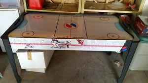 Air Hockey table Like New