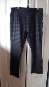 All black Capri size large tags attached