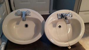 Bathroom sink w/faucet