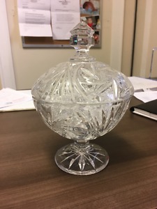 Beautiful Crystal Candy Bowl with lid. Perfect Condition