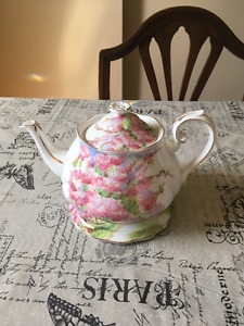 Blossom Time tea pot