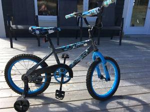 Boy's 16" bicycle with training wheels - excellent condition