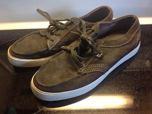 DC size 7 sneakers,