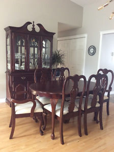 Dinning Room Set. Table,chair, leaf and buffet