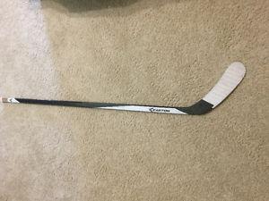 Easton V9 hockey stick