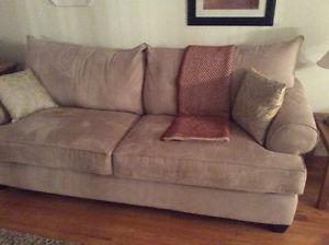 Excellent condition couch and loveseat
