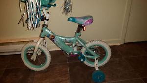 Frozen girls bike