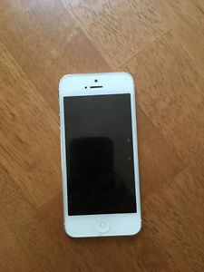 Iphone5 Exellent cond.