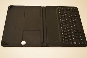 Logitech Keyboard case for Ipad