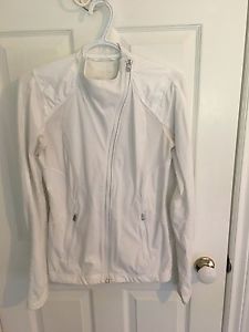 Lululemon size 6