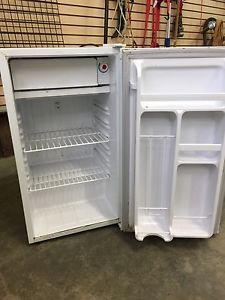 Mini fridge